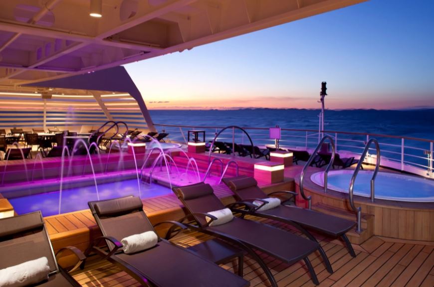 Seabourn Quest Aft Pool